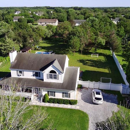 North Fork House For Rent Villa Mattituck Bagian luar foto