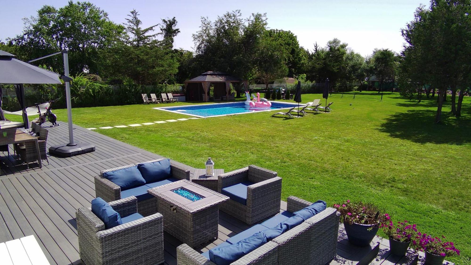 North Fork House For Rent Villa Mattituck Bagian luar foto