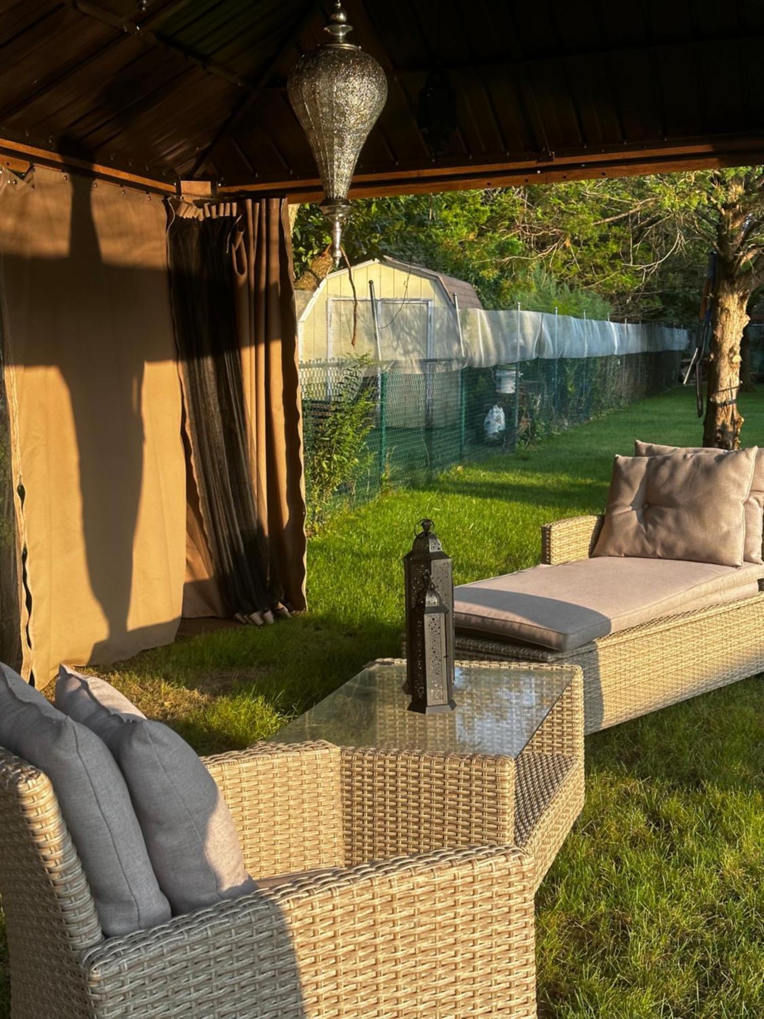 North Fork House For Rent Villa Mattituck Bagian luar foto