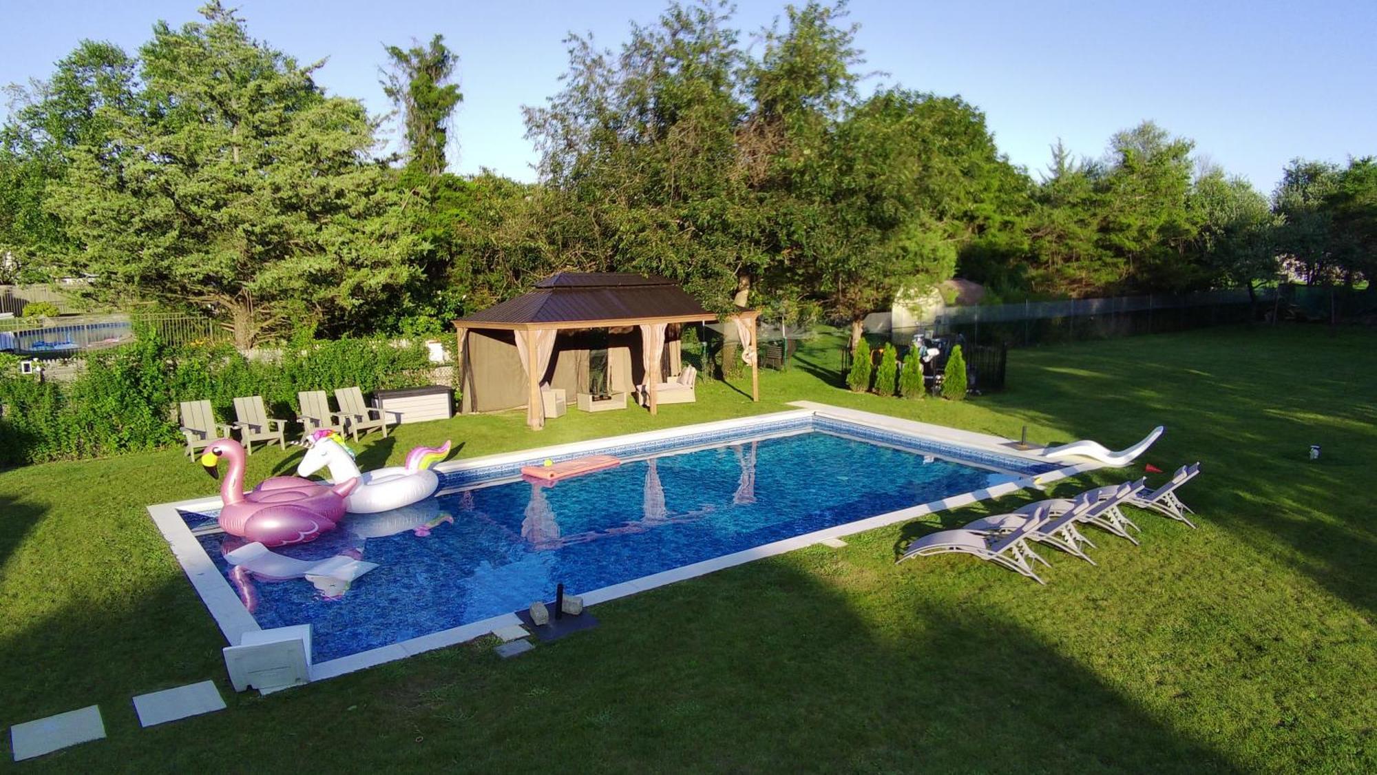 North Fork House For Rent Villa Mattituck Bagian luar foto