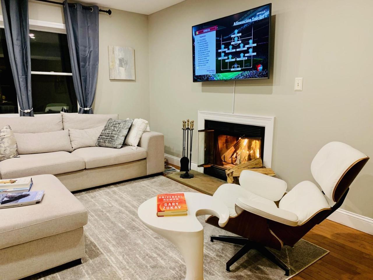 North Fork House For Rent Villa Mattituck Bagian luar foto