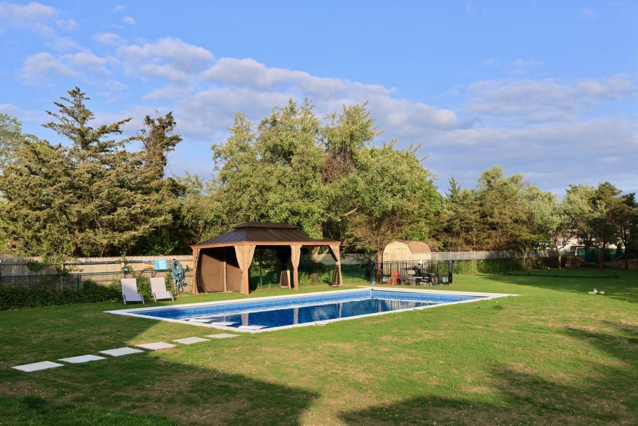 North Fork House For Rent Villa Mattituck Bagian luar foto